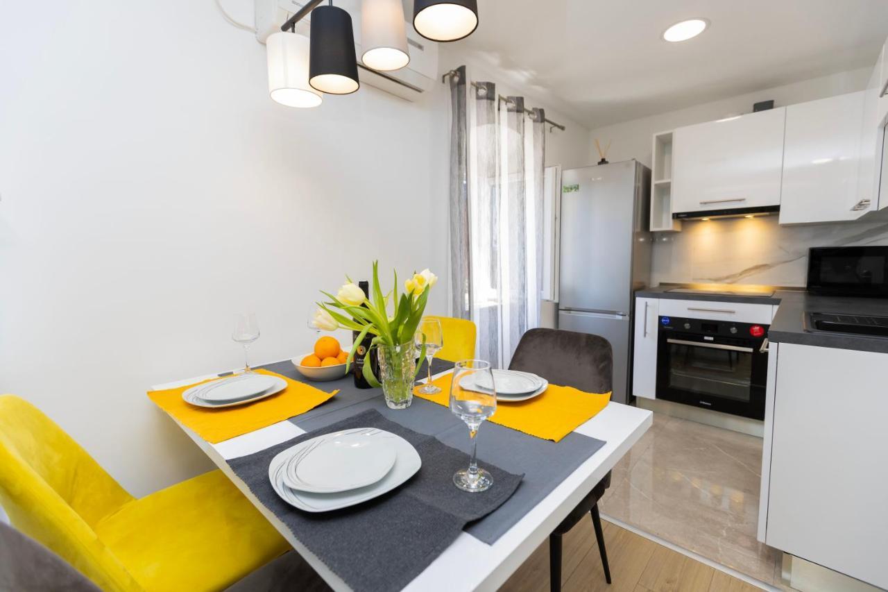 Modern Cozy Apartment Bonnie In Center Of Split. Bagian luar foto