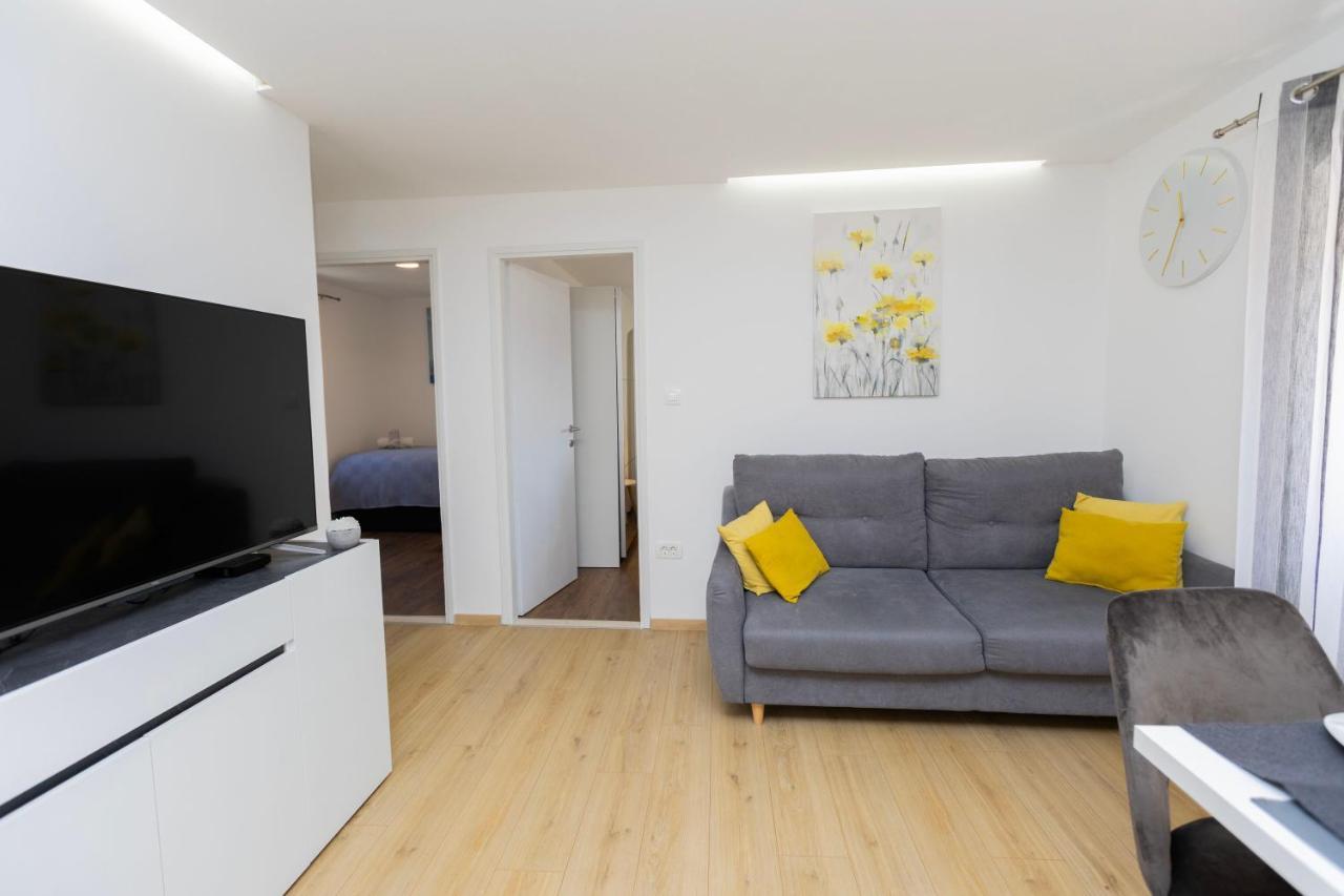 Modern Cozy Apartment Bonnie In Center Of Split. Bagian luar foto