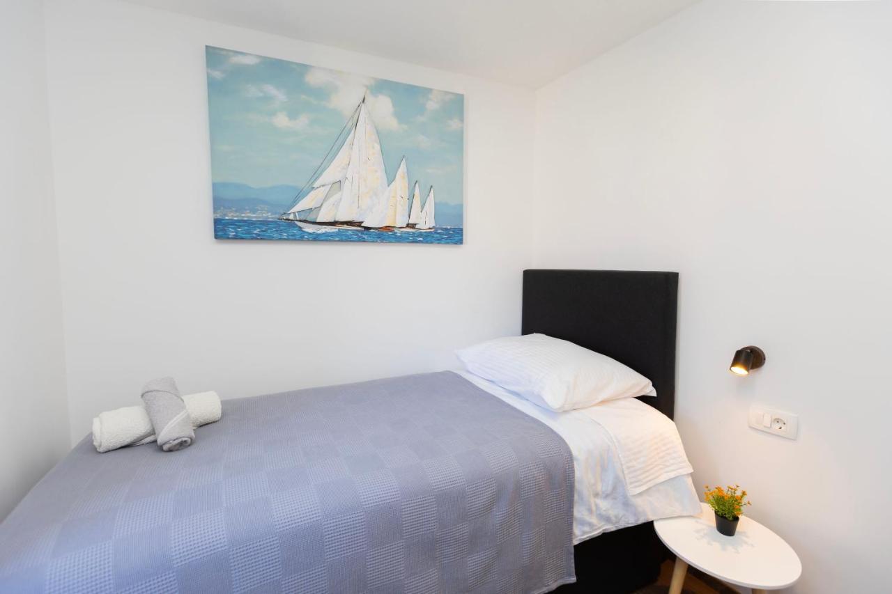 Modern Cozy Apartment Bonnie In Center Of Split. Bagian luar foto