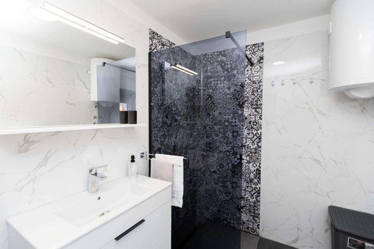 Modern Cozy Apartment Bonnie In Center Of Split. Bagian luar foto