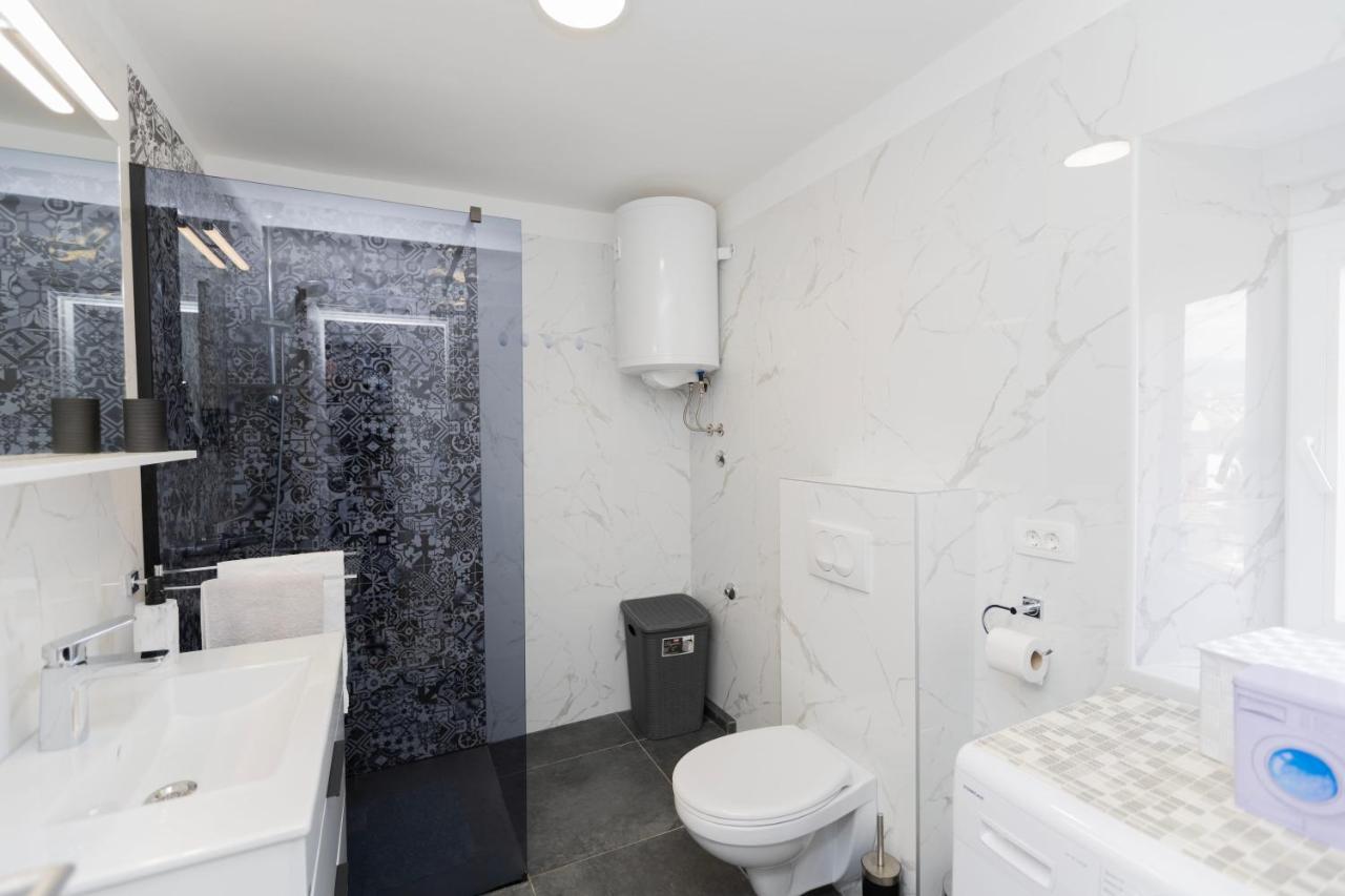Modern Cozy Apartment Bonnie In Center Of Split. Bagian luar foto